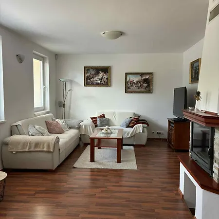 Dom Pri Vezi * كَشّا